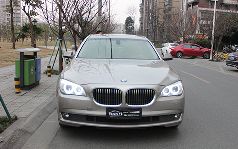 寶馬7系低配升高配