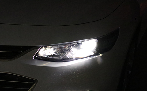 成都天一車燈雪佛蘭邁銳寶車燈升級米石LED雙光透鏡效果展示