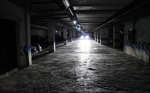 成都天一車燈鈴木維特拉車燈改裝升級(jí)