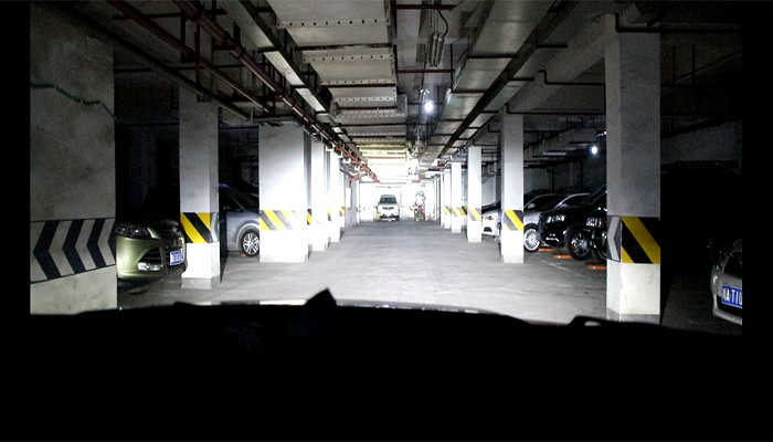 成都天一車燈改裝格界LED雙光透鏡遠(yuǎn)光實(shí)拍