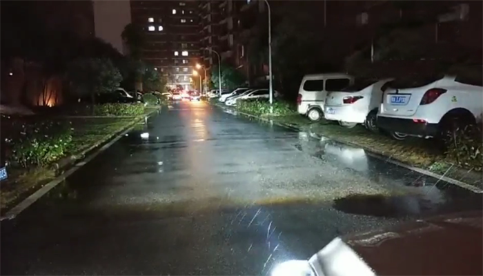 米石led雙光透鏡雨天遠光實拍