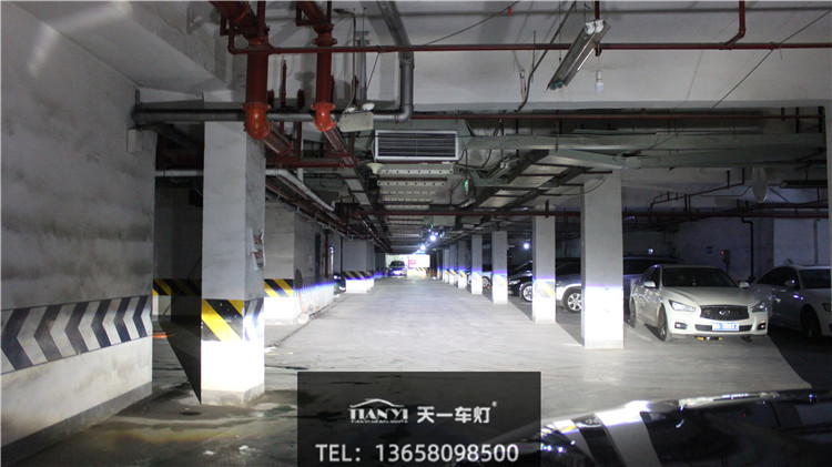 成都天一車燈保力獅Laser激光大燈近光實(shí)拍