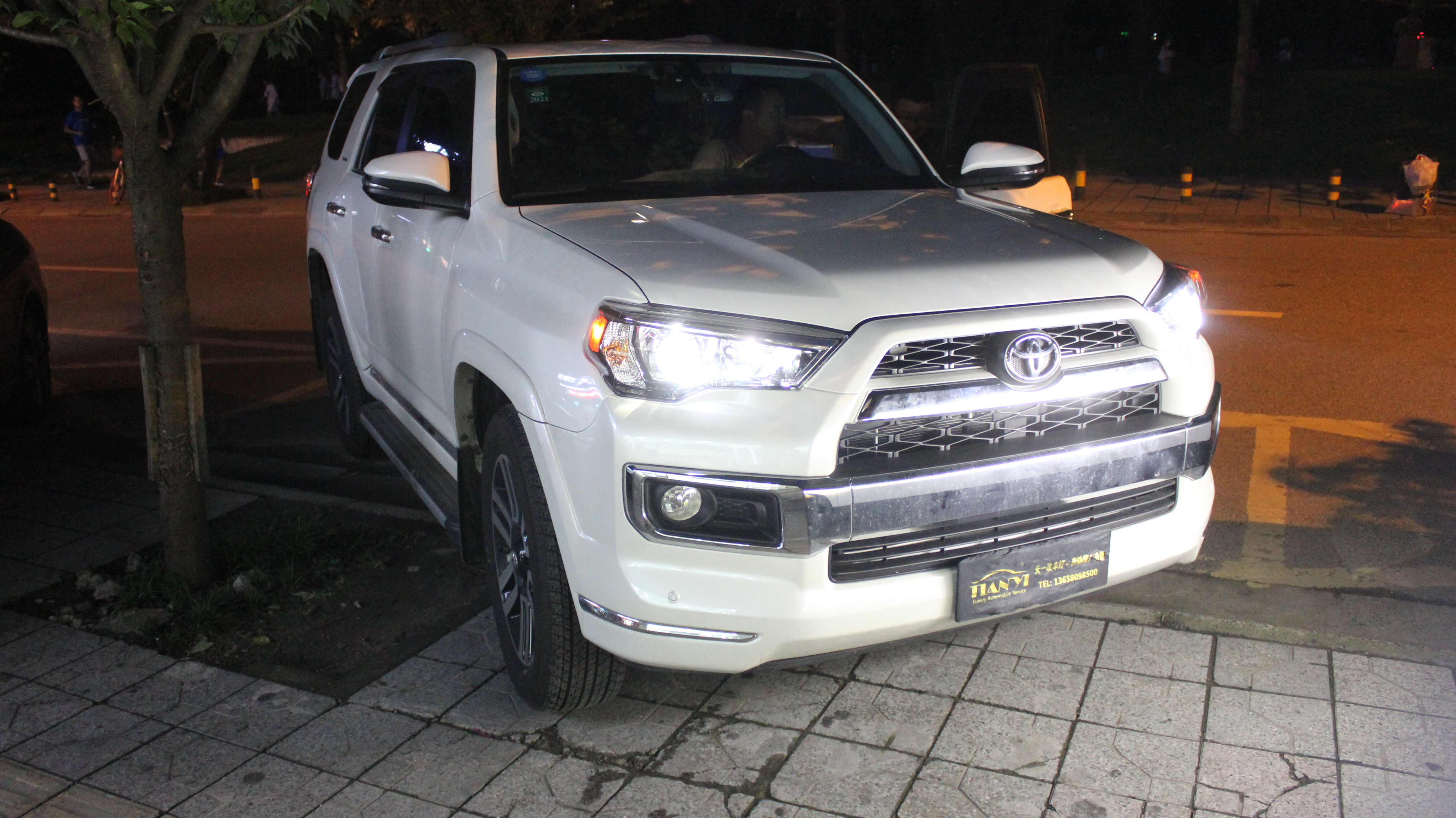 成都超霸改車燈-天一車燈