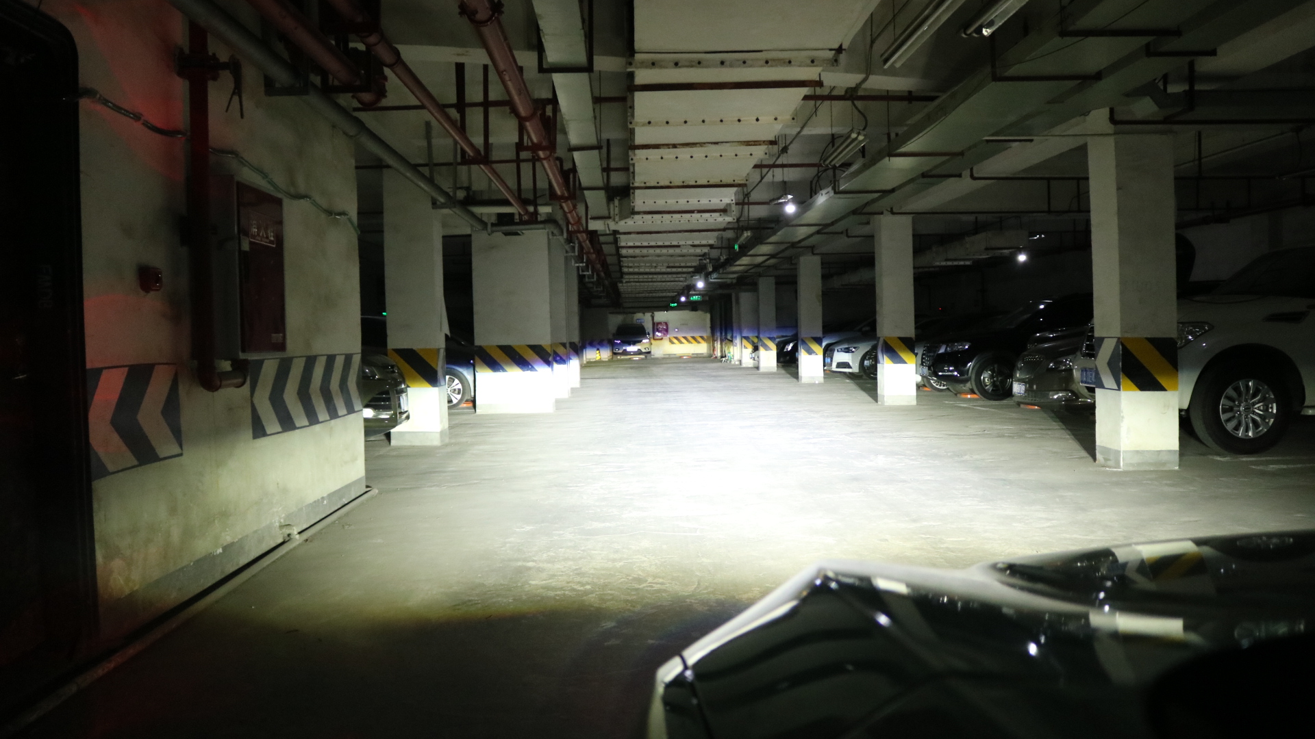 思域車燈改裝四透鏡遠(yuǎn)近光效果實拍