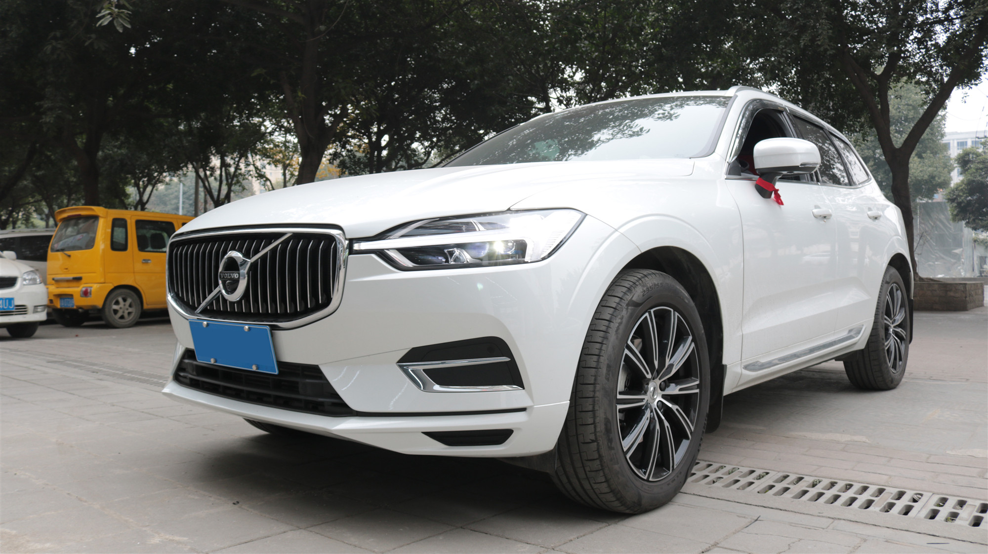 成都天一車燈改裝沃爾沃xc60大燈